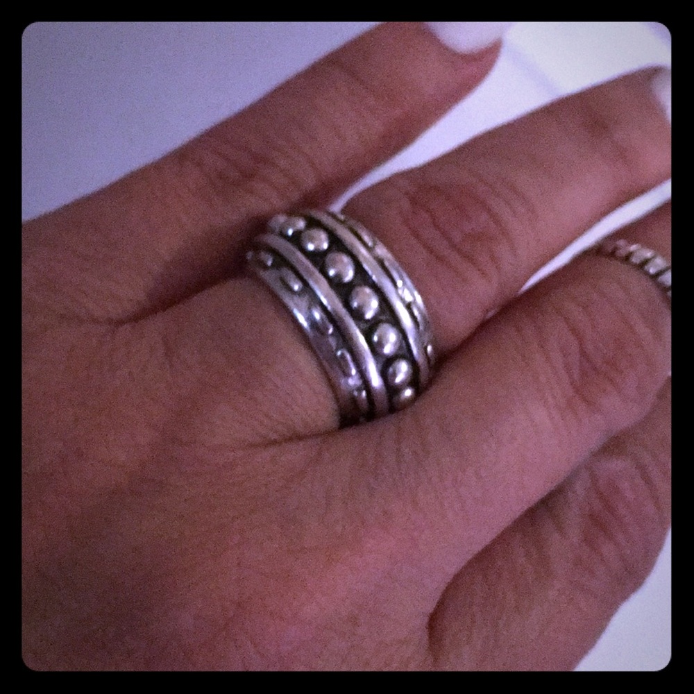 Lucky Brand ring unique and stylish